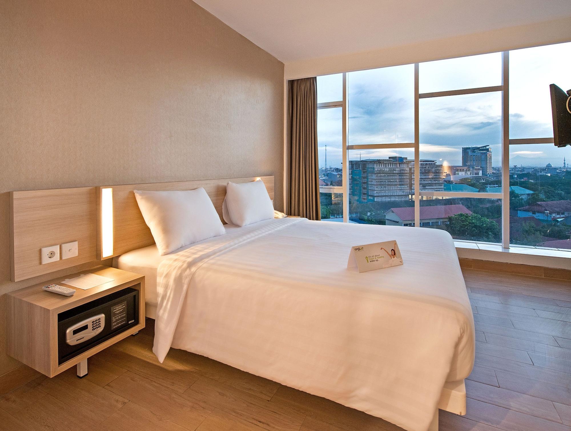 Whiz Prime Hotel Hasanuddin Makassar Dış mekan fotoğraf