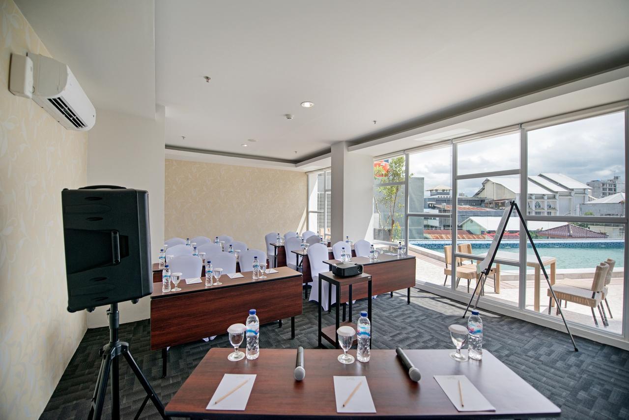 Whiz Prime Hotel Hasanuddin Makassar Dış mekan fotoğraf