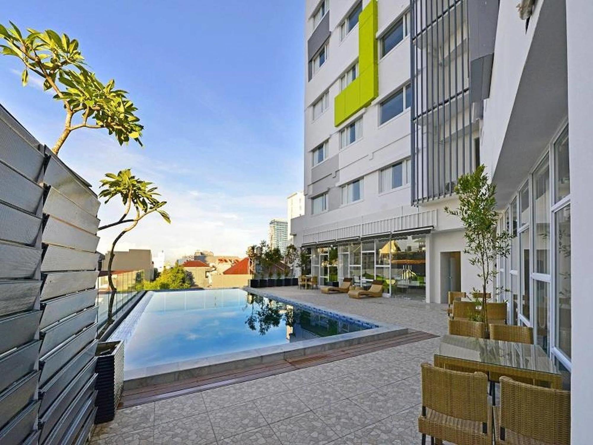 Whiz Prime Hotel Hasanuddin Makassar Dış mekan fotoğraf