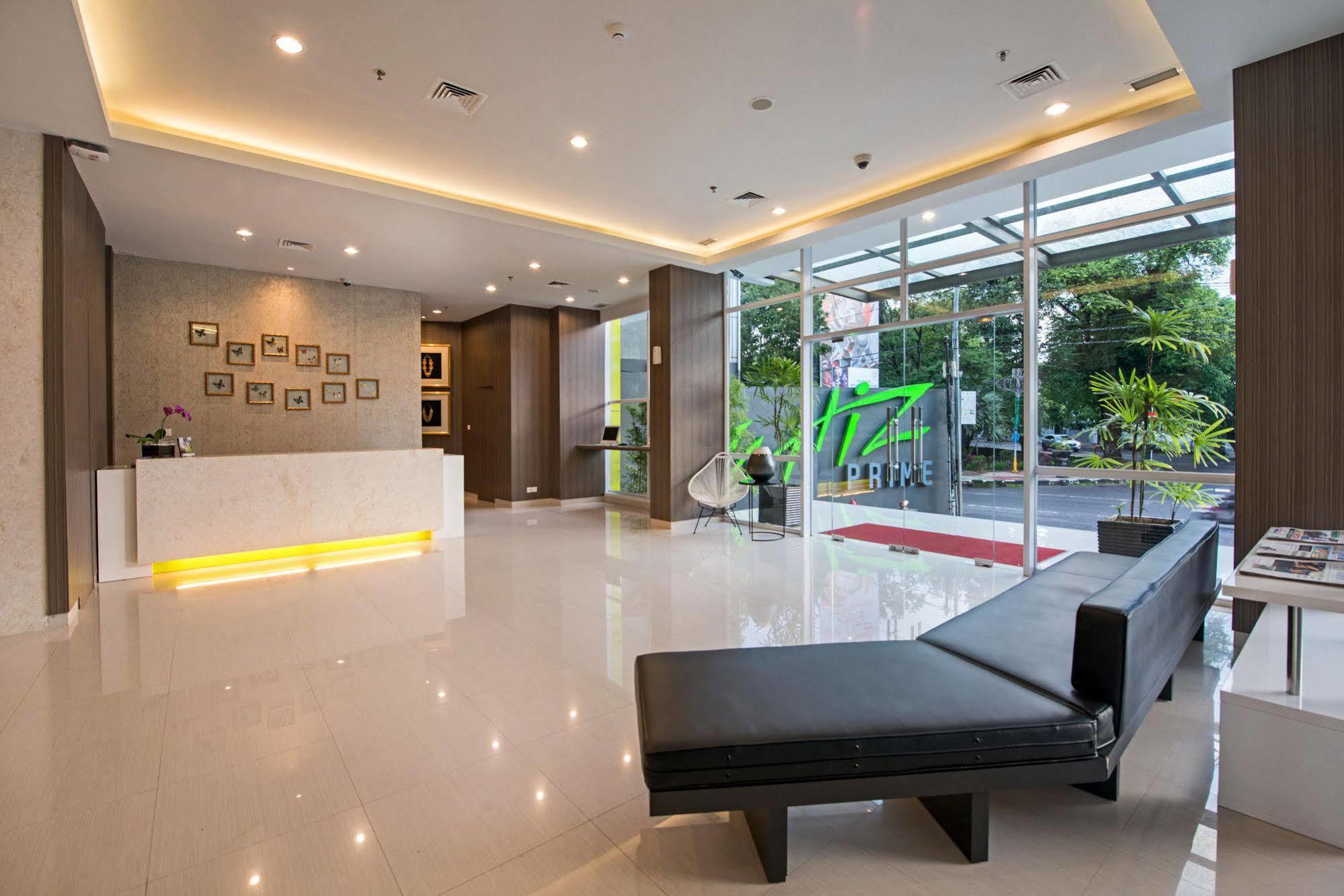 Whiz Prime Hotel Hasanuddin Makassar Dış mekan fotoğraf
